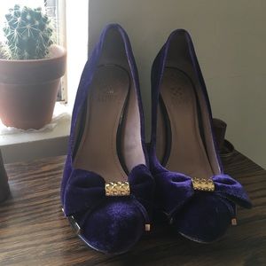 Purple velvet Vince Camuto Heels!